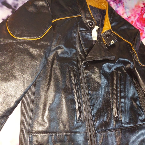 Bristol Leather Motorcycle Jacket - Picture 2 of 9